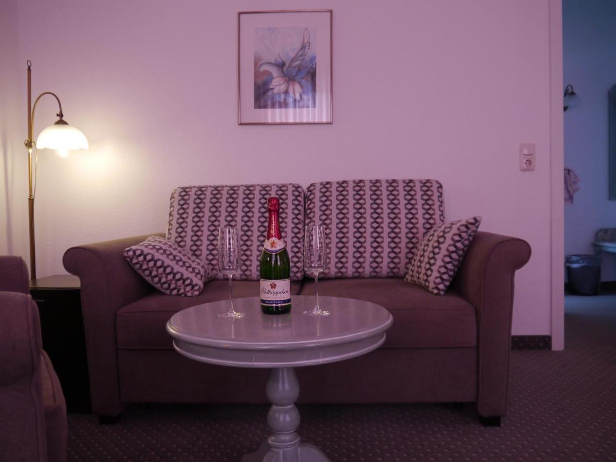 Hotel Esplanade Garni Kuhlungsborn Bagian luar foto